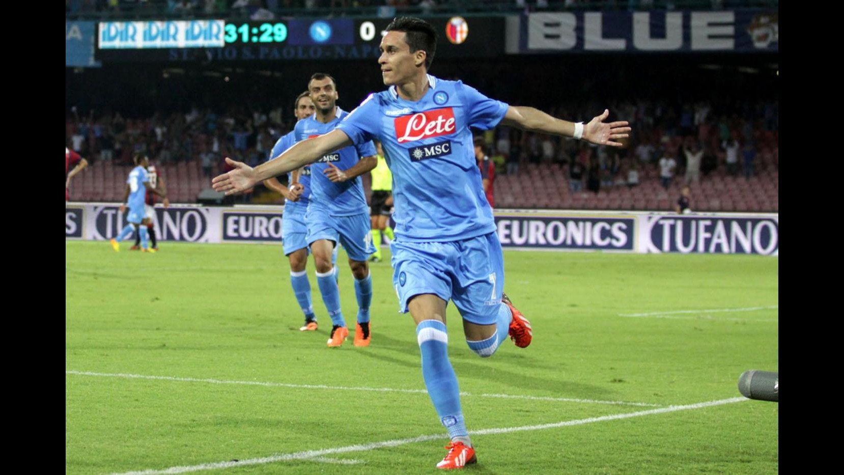 E’ già super Napoli: Callejon e doppio Hamsik, Bologna battuto 3-0