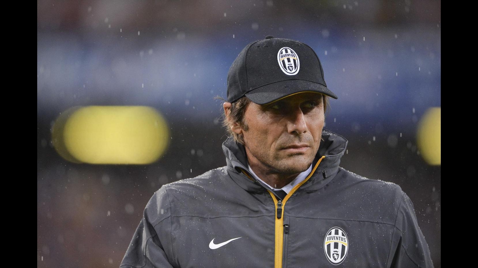Conte: Juve brava sul mercato, Tevez è un grande campione