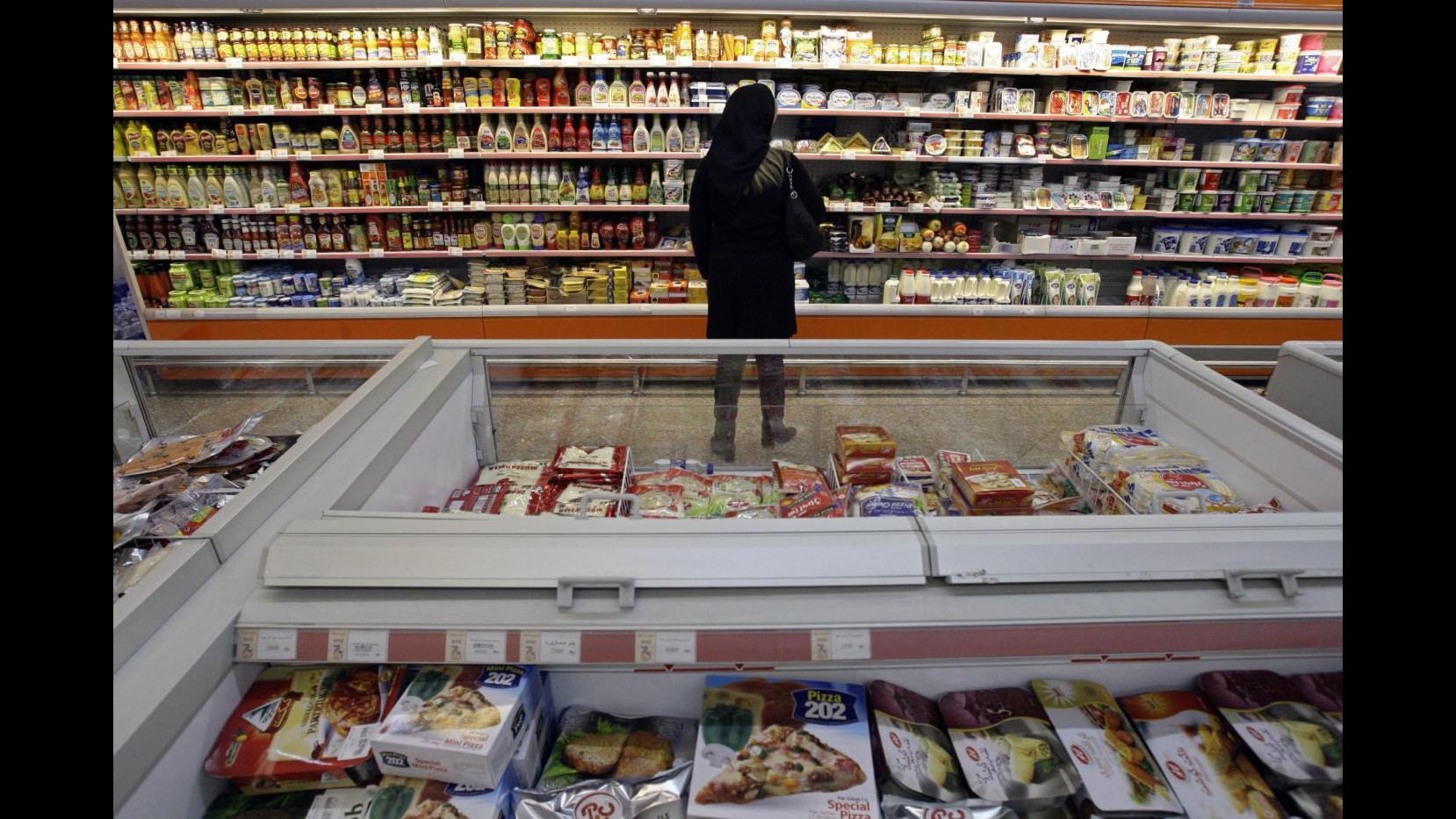 Federconsumatori: Giù bollette ma spesa per famiglia 2013 +1492 euro