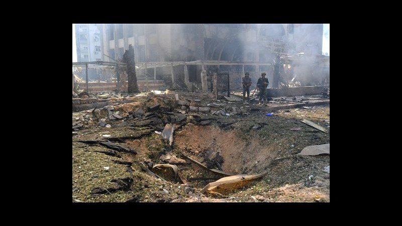 Libano, bombe Tripoli: bilancio sale a 47 morti e 300 feriti, 65 gravi