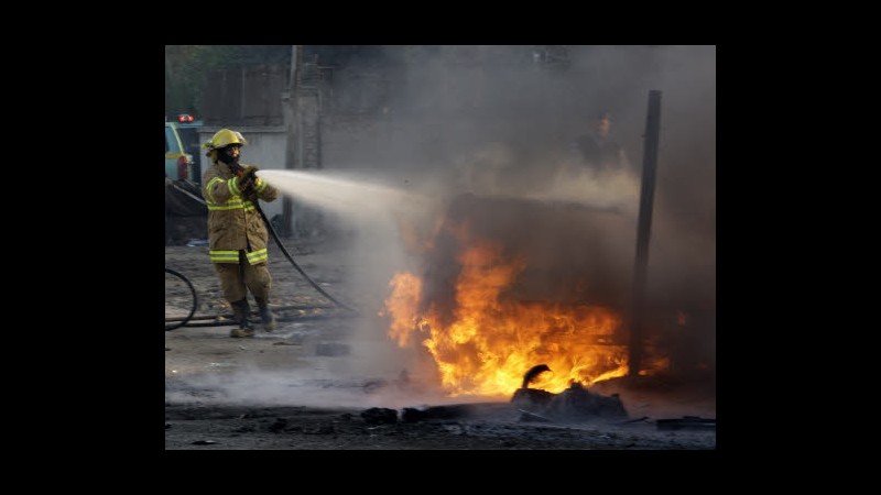 Iraq, kamikaze a Baghdad in parco pieno di bar e ristoranti: 26 morti