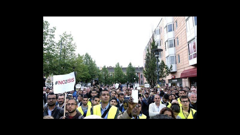 Norvegia, migliaia a corteo musulmani contro Isil: anche premier