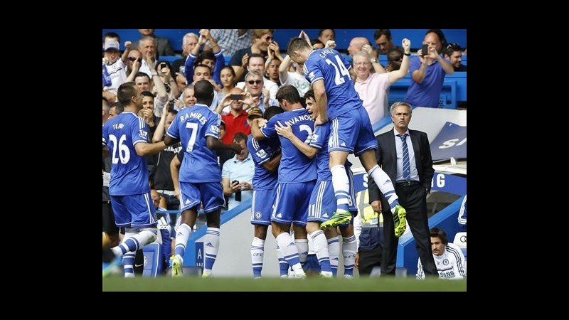 Premier League, Chelsea-Aston Villa 2-0: Mourinho è già primo in classifica