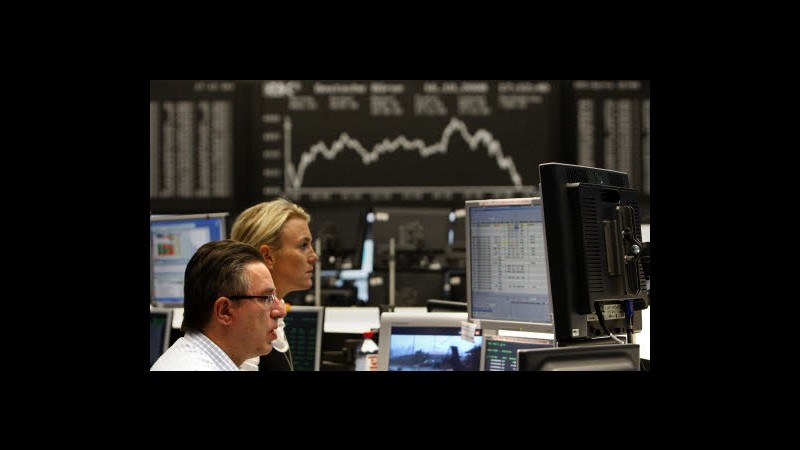 Borsa, Milano in rosso prima di verbali Fed, ancora giù banche