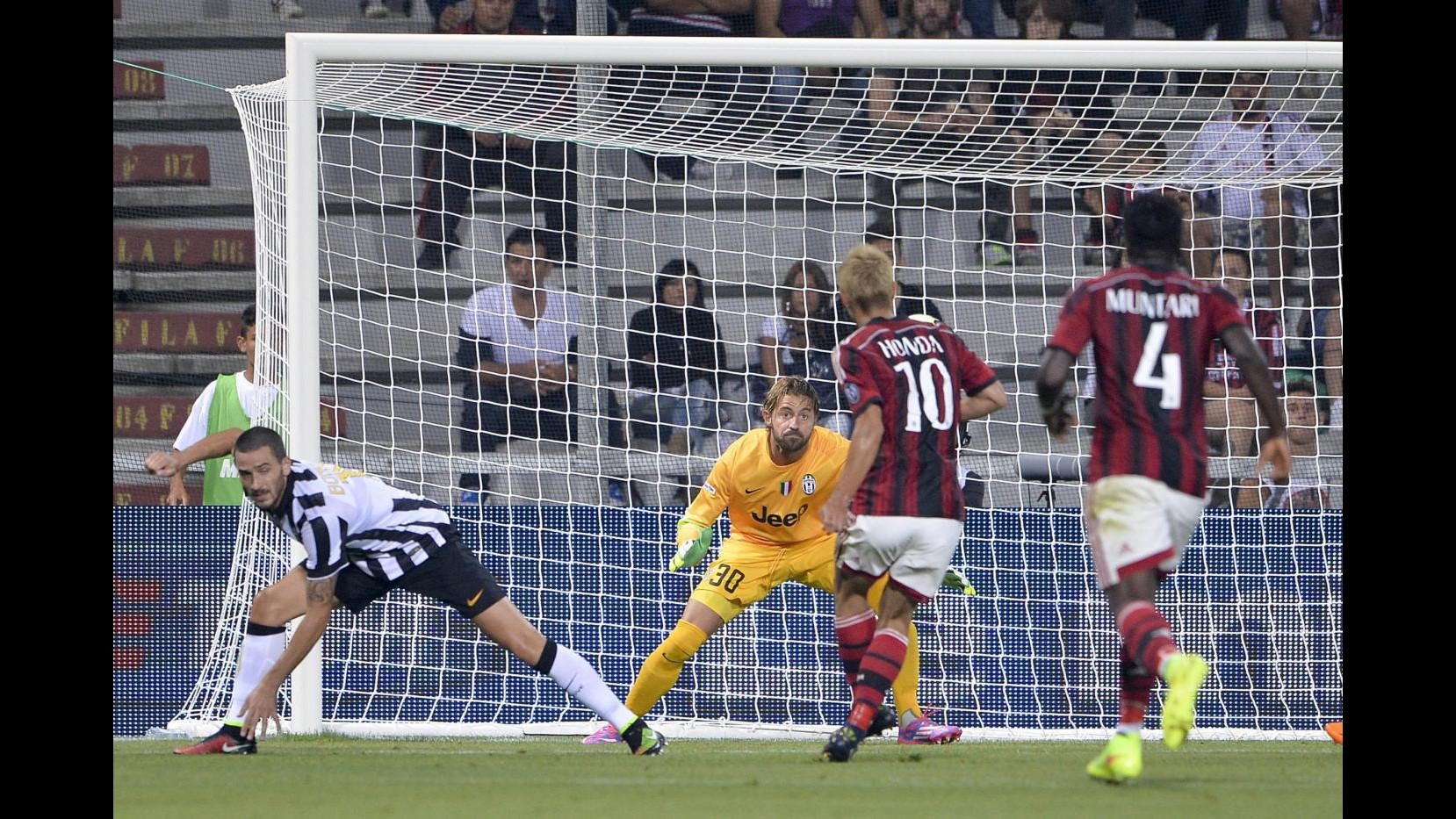 Trofeo Tim al Milan: Honda stende la Juve, Menez ed El Shaarawy affondano il Sassuolo. Sorride Inzaghi, meno Allegri