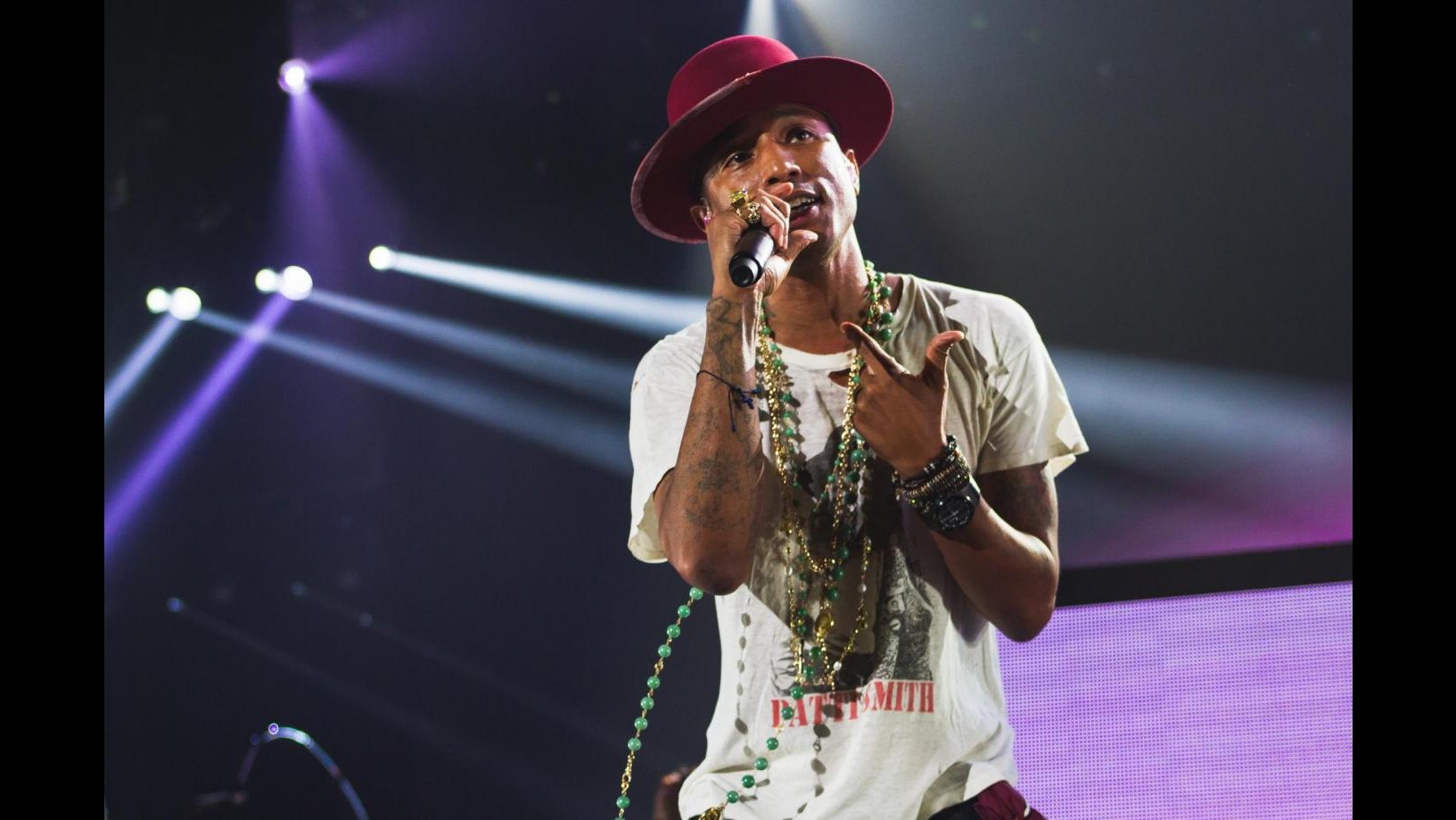 Svezia, Pharrell sul palco in concerto con leader Iniziativa femminista