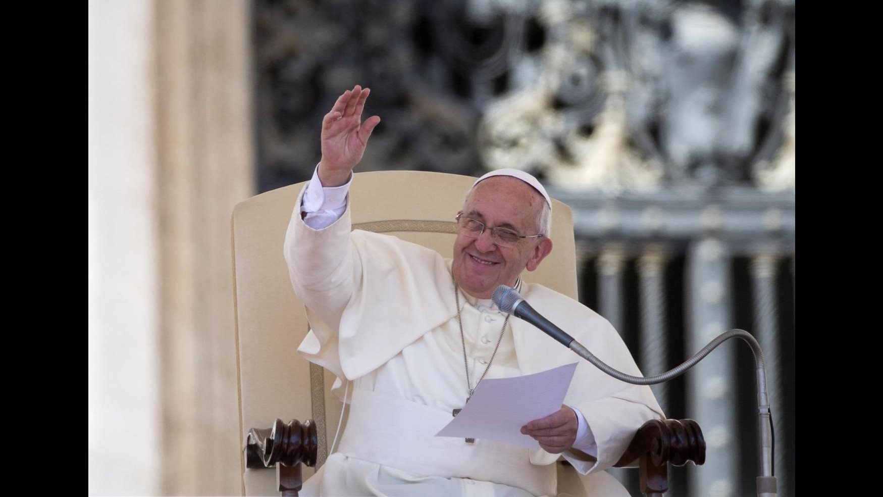 Vaticano, Papa: Matrimonio senza conflitti non sarebbe umano FOTO