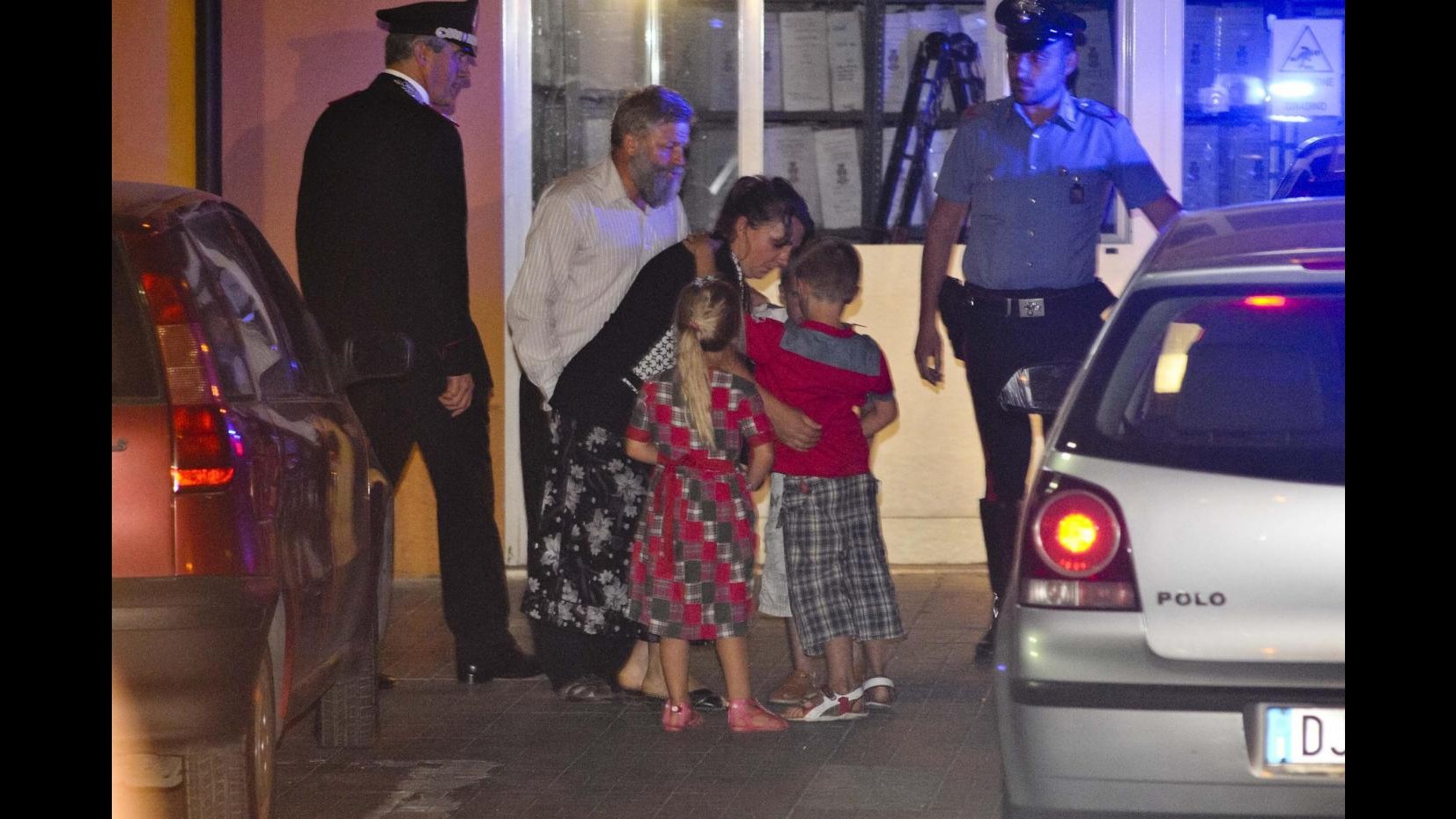 Roma, trovati 2 gemelli spariti:  erano con un conoscente 30enne e altri 2 bimbi