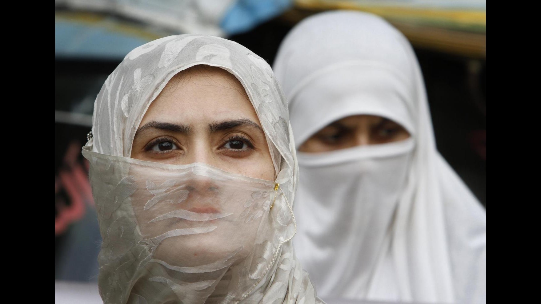 Svezia, donne velate sul web per solidarietà con musulmana aggredita