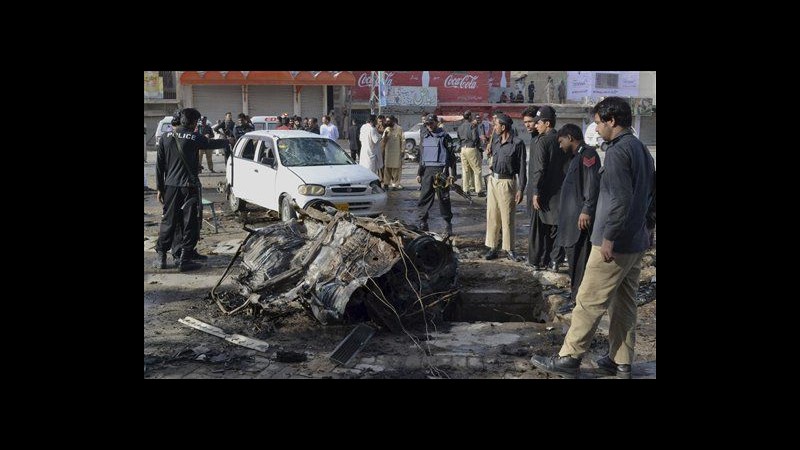 Pakistan, attentato in bazar di Quetta: 3 morti, 24 feriti