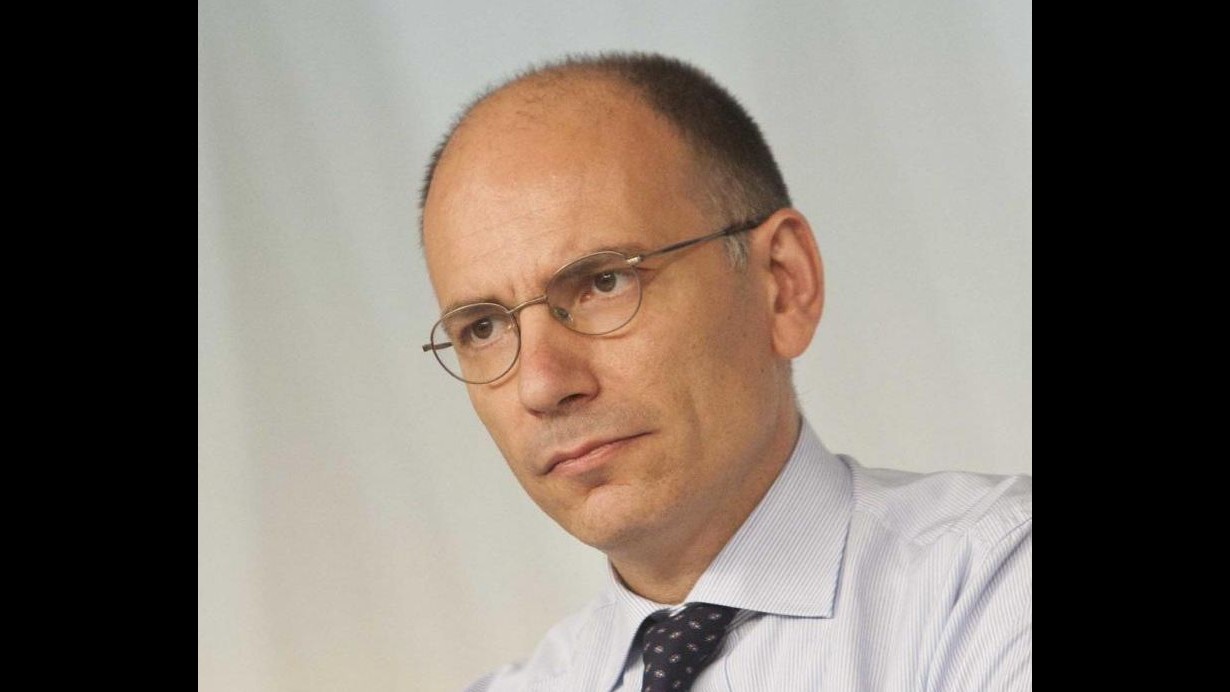 Letta: Italiani puniranno chi farà cadere Governo, nuova legge elettorale per ottobre