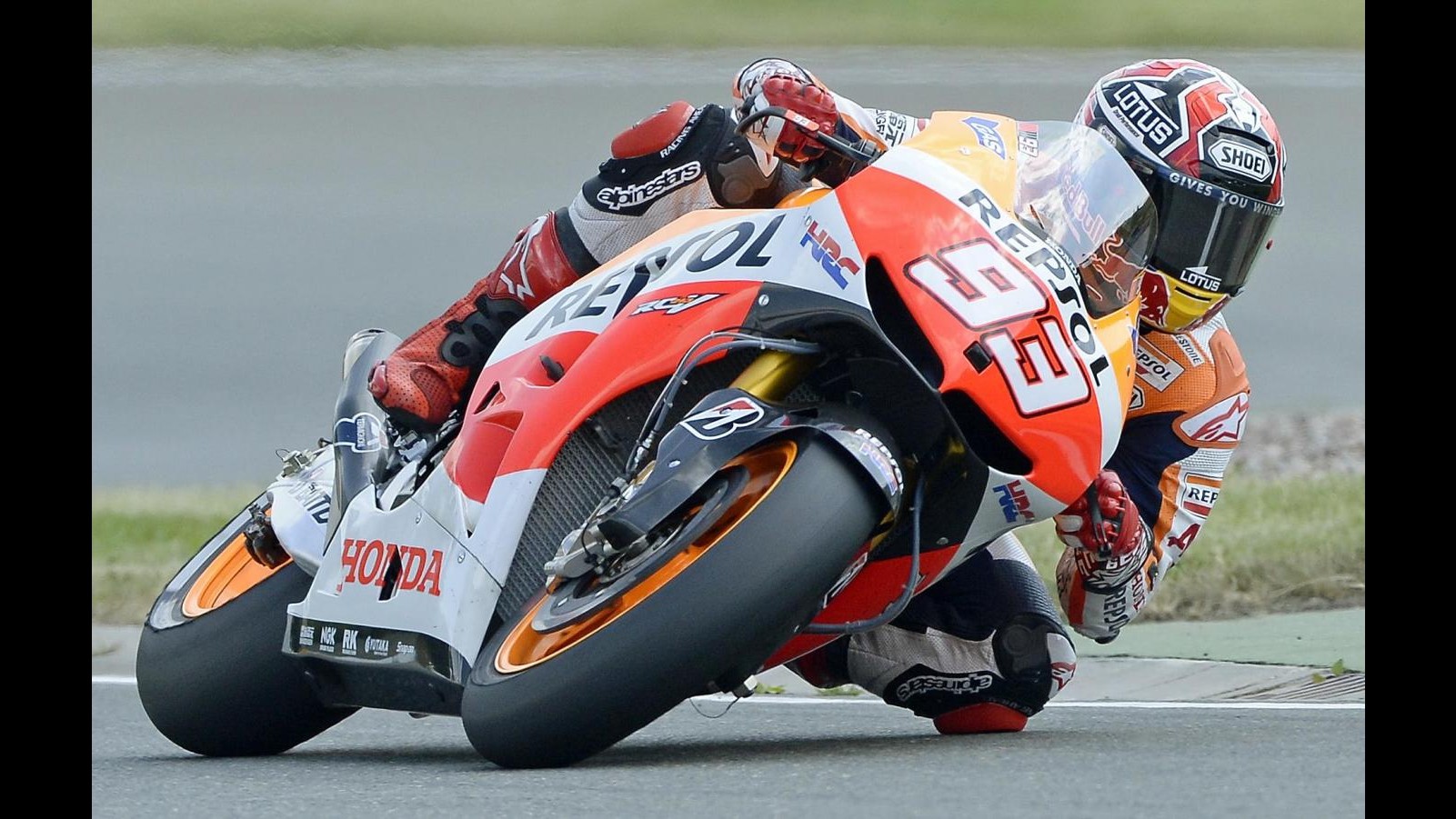 MotoGp, Indianapolis: pole Marquez davanti a Lorenzo, Rossi nono