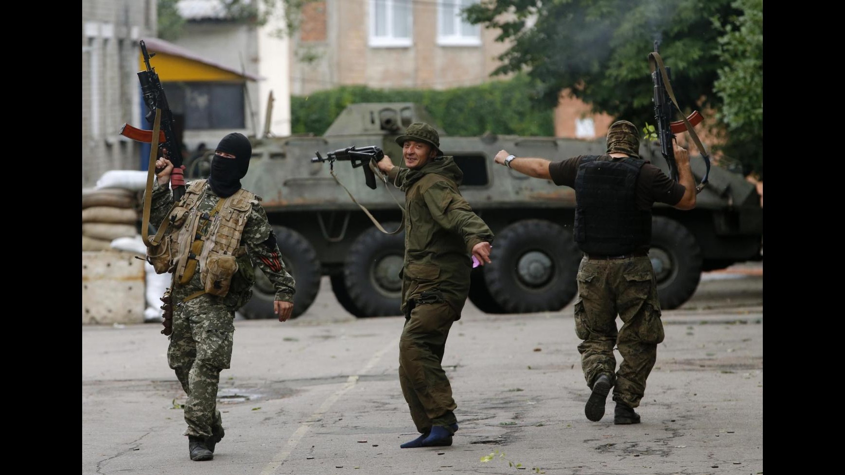 Ucraina, entrate in vigore nuove sanzioni Ue su Russia