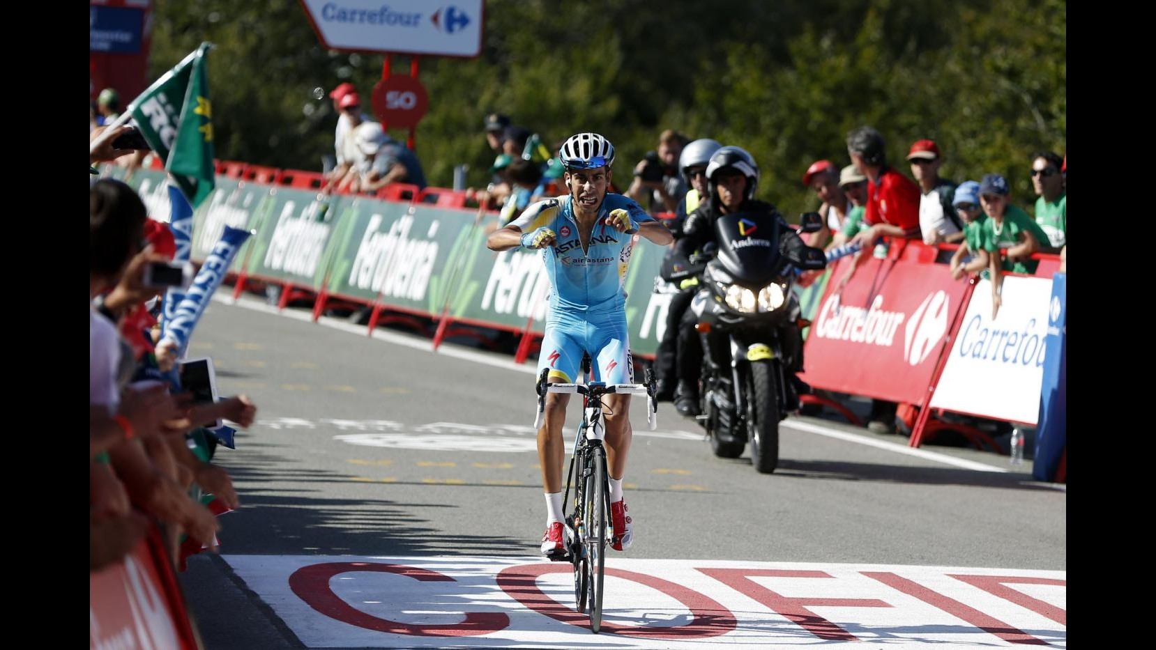 Ciclismo, Vuelta: Aru concede il bis, sua la 18/a tappa. Contador resta leader