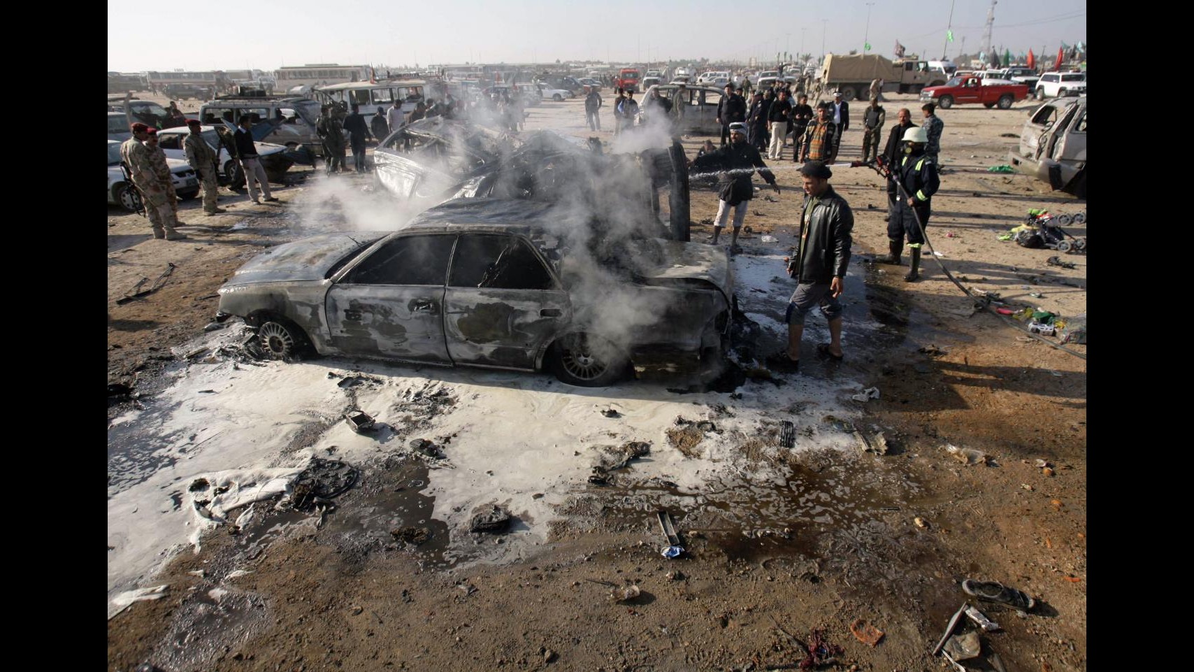 Iraq, sale a 33 morti bilancio ondata autobombe a Baghdad