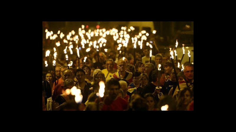 Spagna, Barcellona: Oggi corteo per referendum indipendenza Catalogna