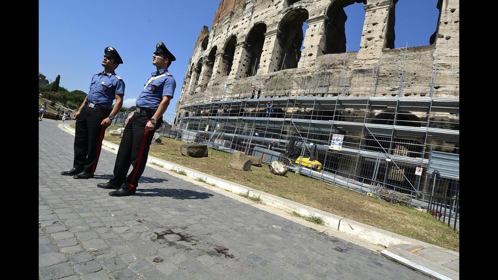 Roma, carabinieri feriti: per aggressore si attende convalida fermo