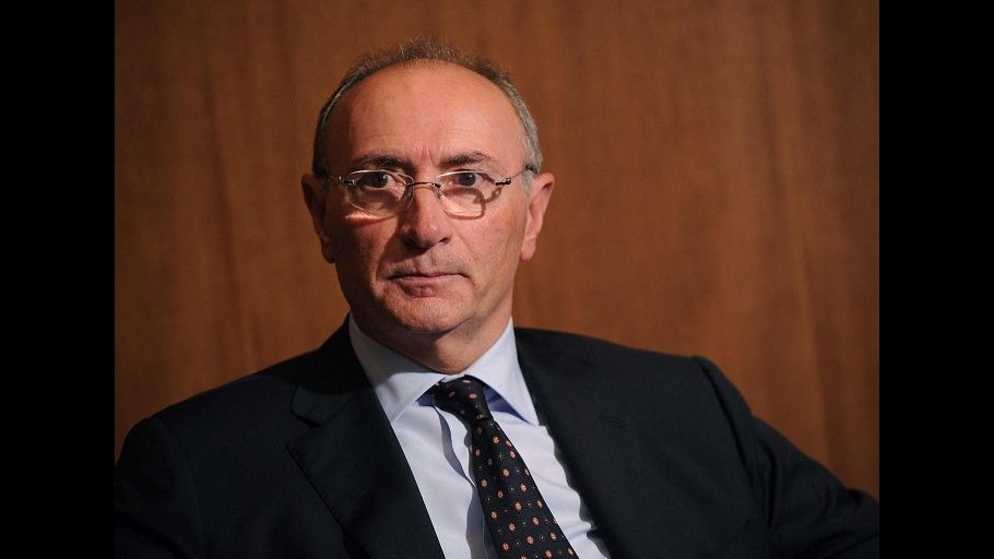 Regno Unito, Ghizzoni (Unicredit): Crollo sterlina? E’ solo incertezza