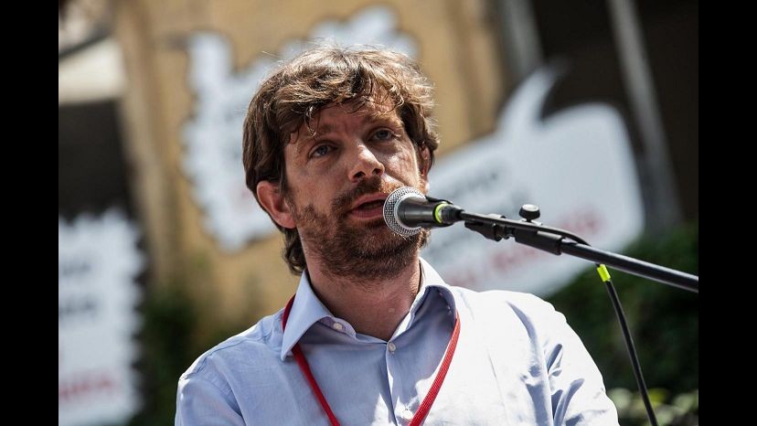 Governo, Civati: Se si mantiene questa linea, io non entro