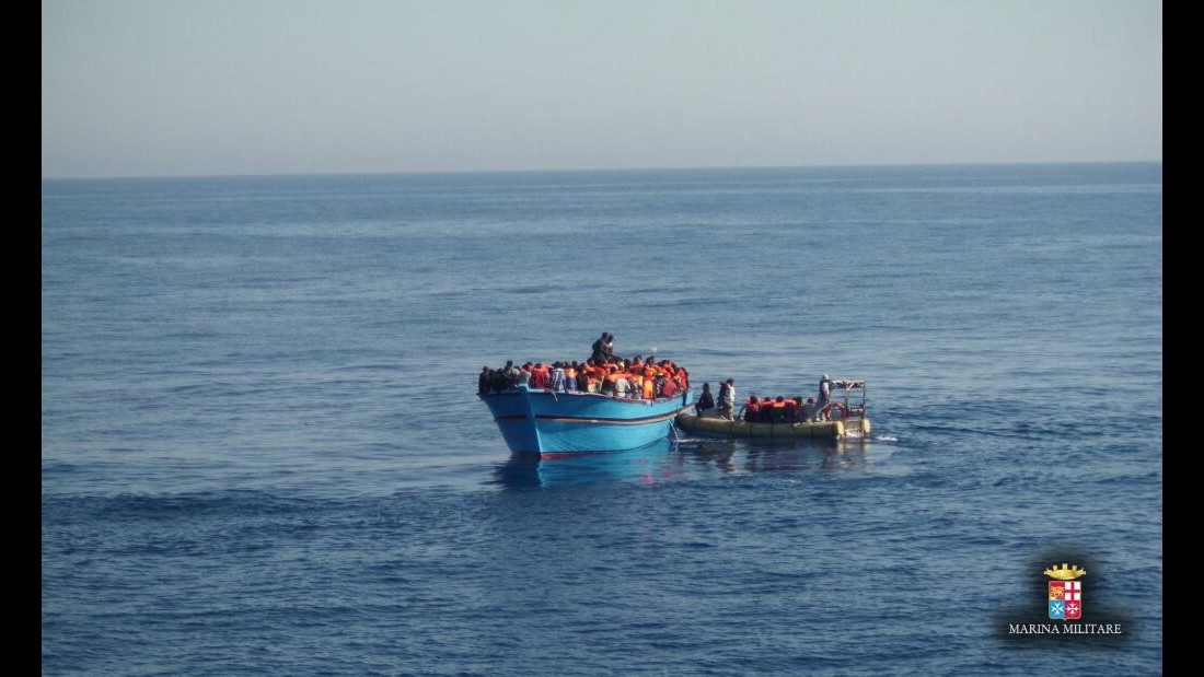 Sbarchi, in porto Reggio Calabria scende per prima bimba nata su nave