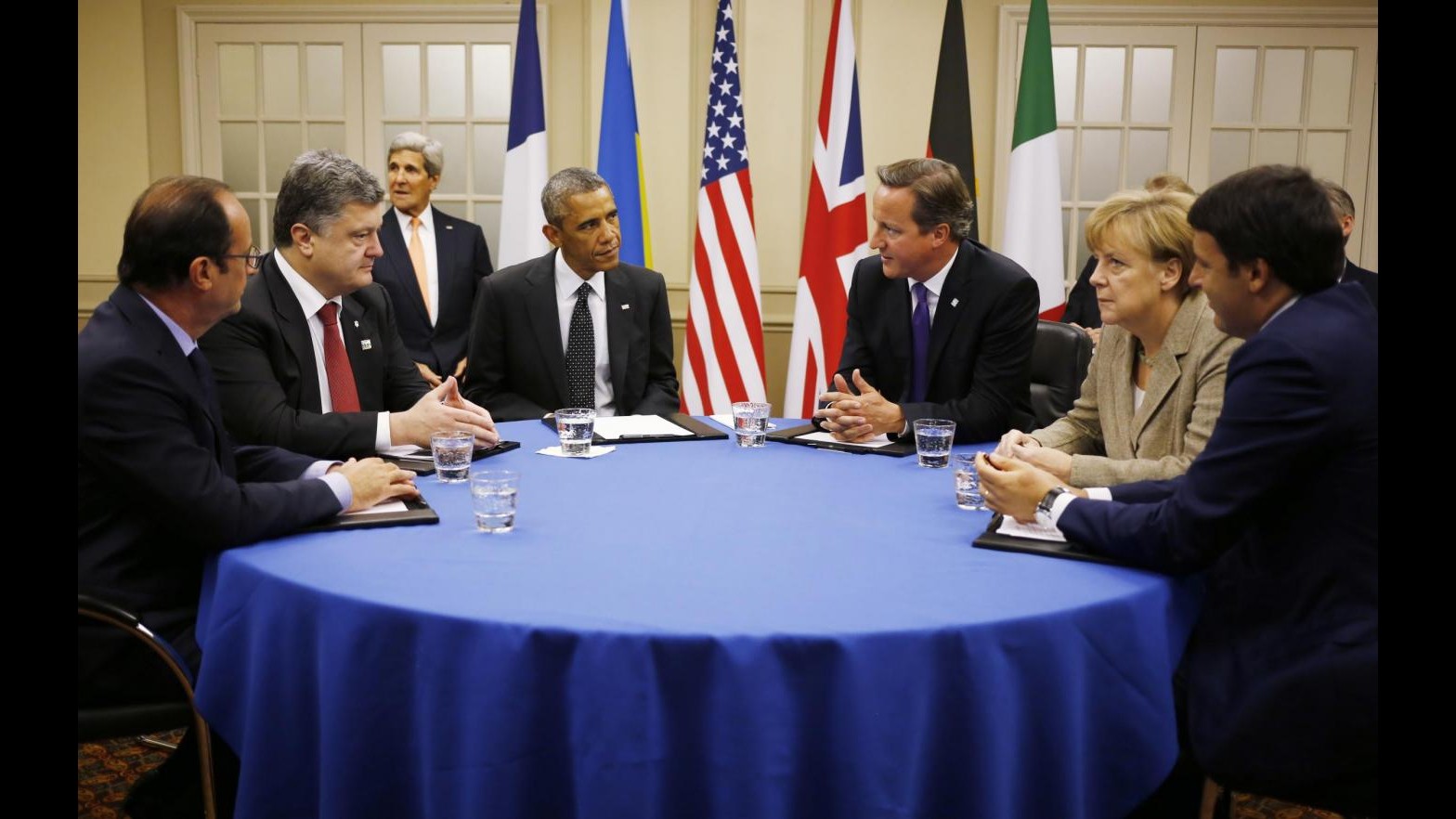 Ucraina, Italia per via politica. Renzi a Putin: Passare a fatti