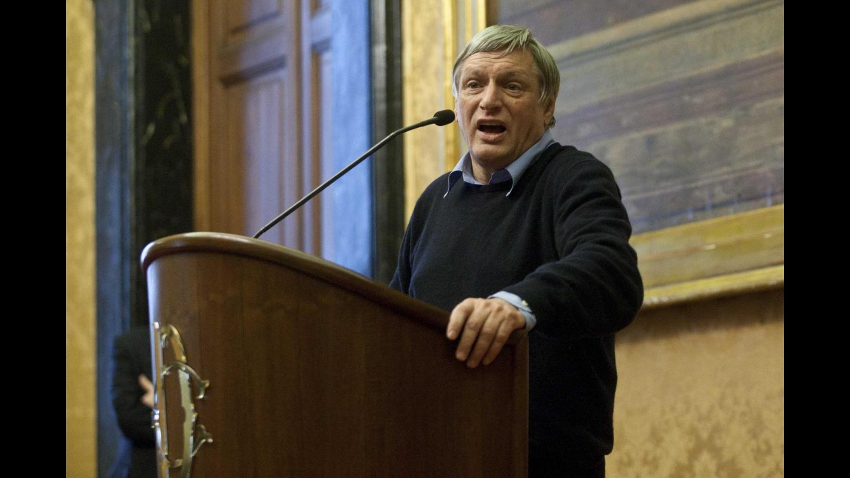 Don Ciotti: Problema non sono i mafiosi ma i cittadini, serve risveglio coscienze