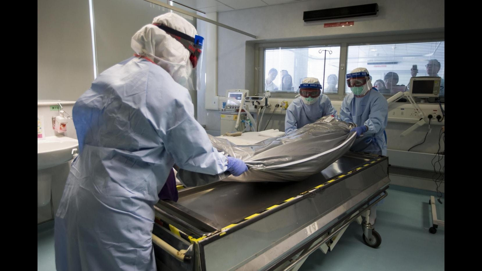 TOP Ebola, identificato terzo medico infetto: Si chiama Rick Sacra
