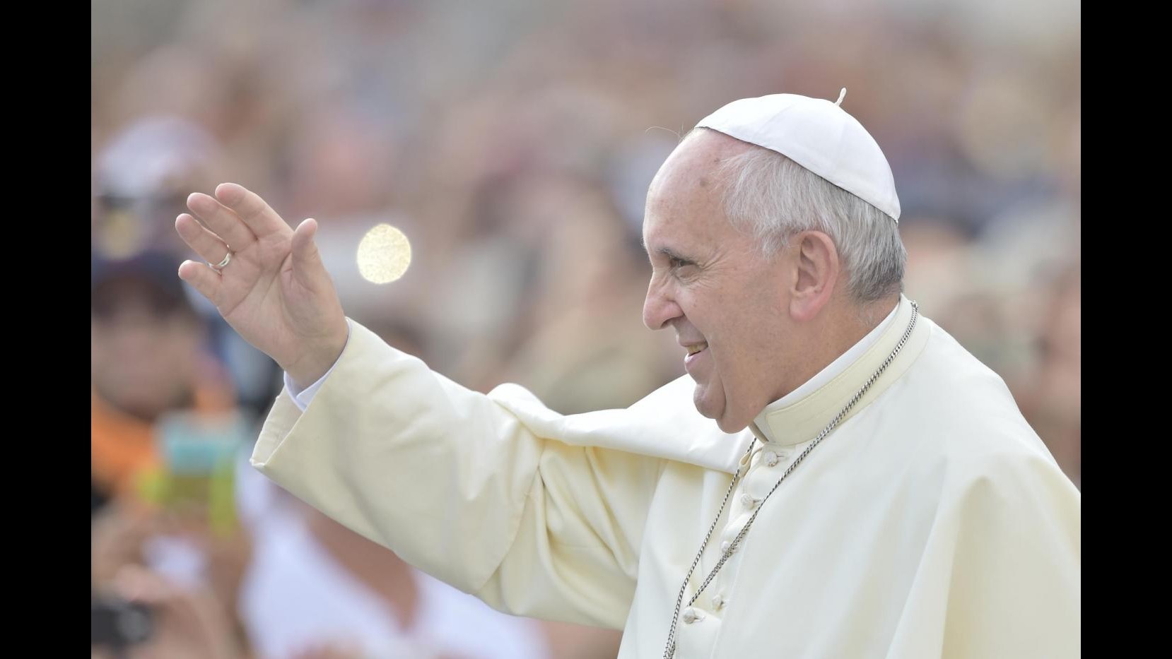 Papa: Nessuno pensi di farsi scudo di Dio per giustificare la violenza
