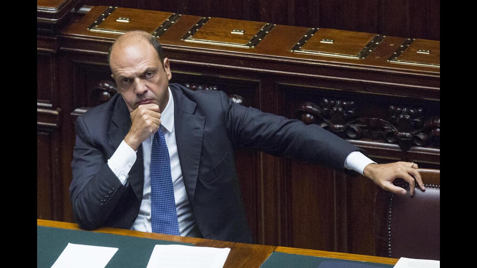 Lavoro, Alfano: Sarebbe meglio togliere l’articolo 18 per tutti