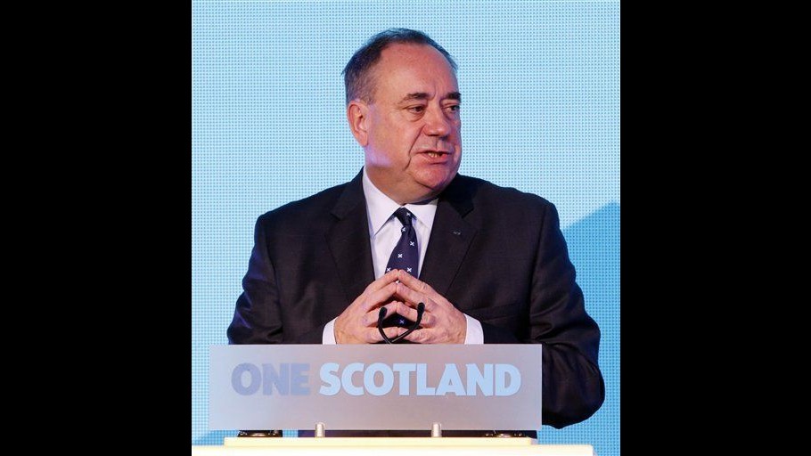 Scozia, Salmond annuncia dimissioni dopo esito referendum
