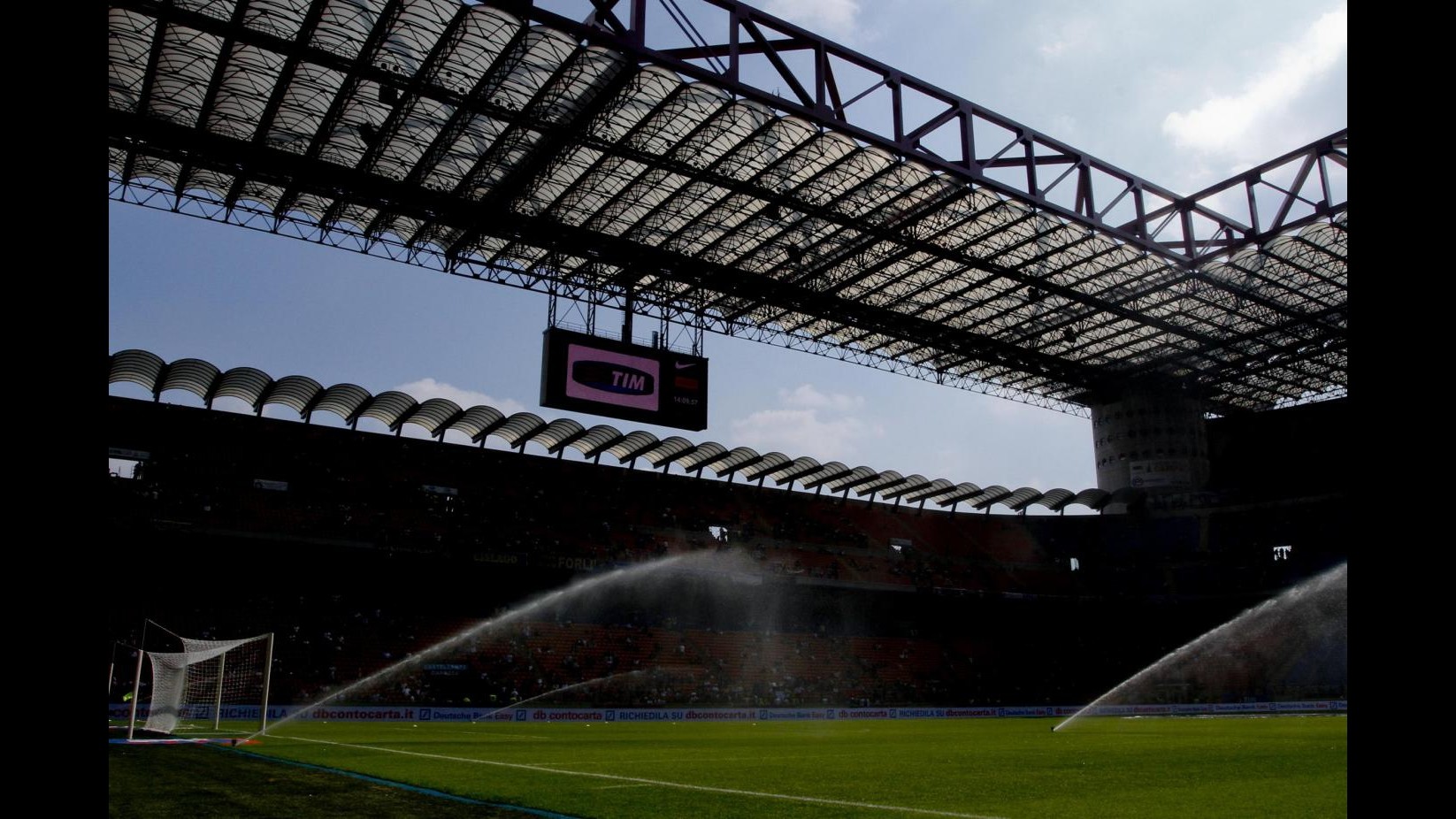 Champions League, la finale 2016 si giocherà a Milano. Tavecchio: Ottima notizia