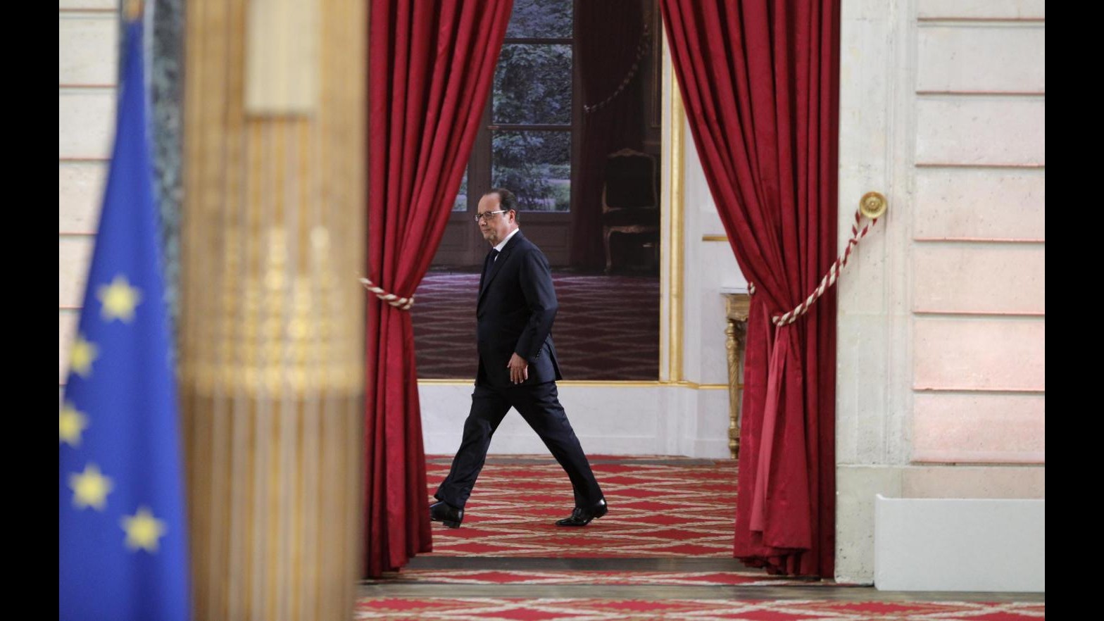 Isil, Hollande accetta richiesta irachena di supporto aereo