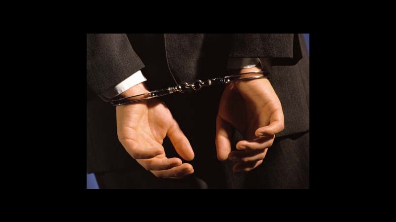 Arezzo, arrestati perché in possesso di 4800 euro in banconote false