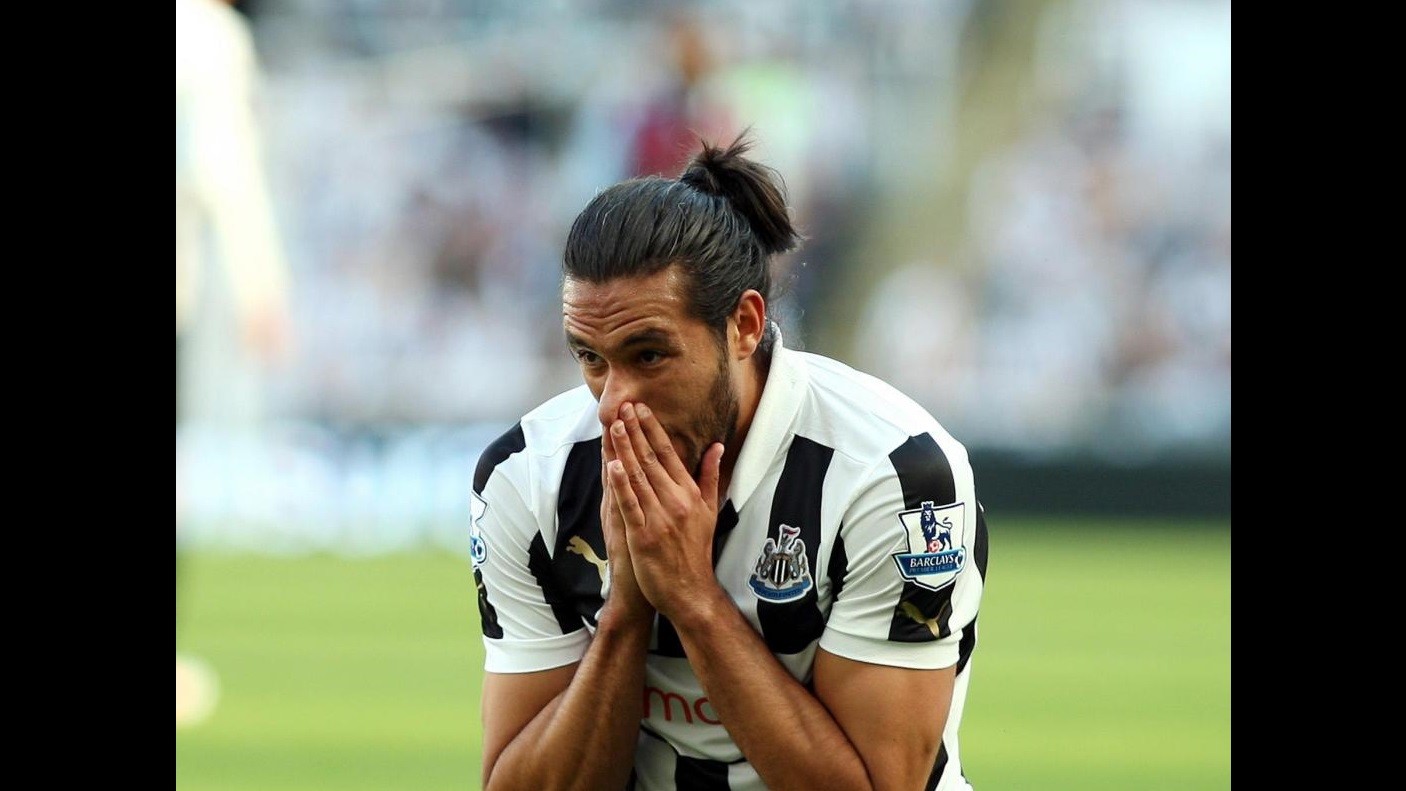 Newcastle, rivelazione choc di Jonas Gutierrez: Ho un cancro ai testicoli