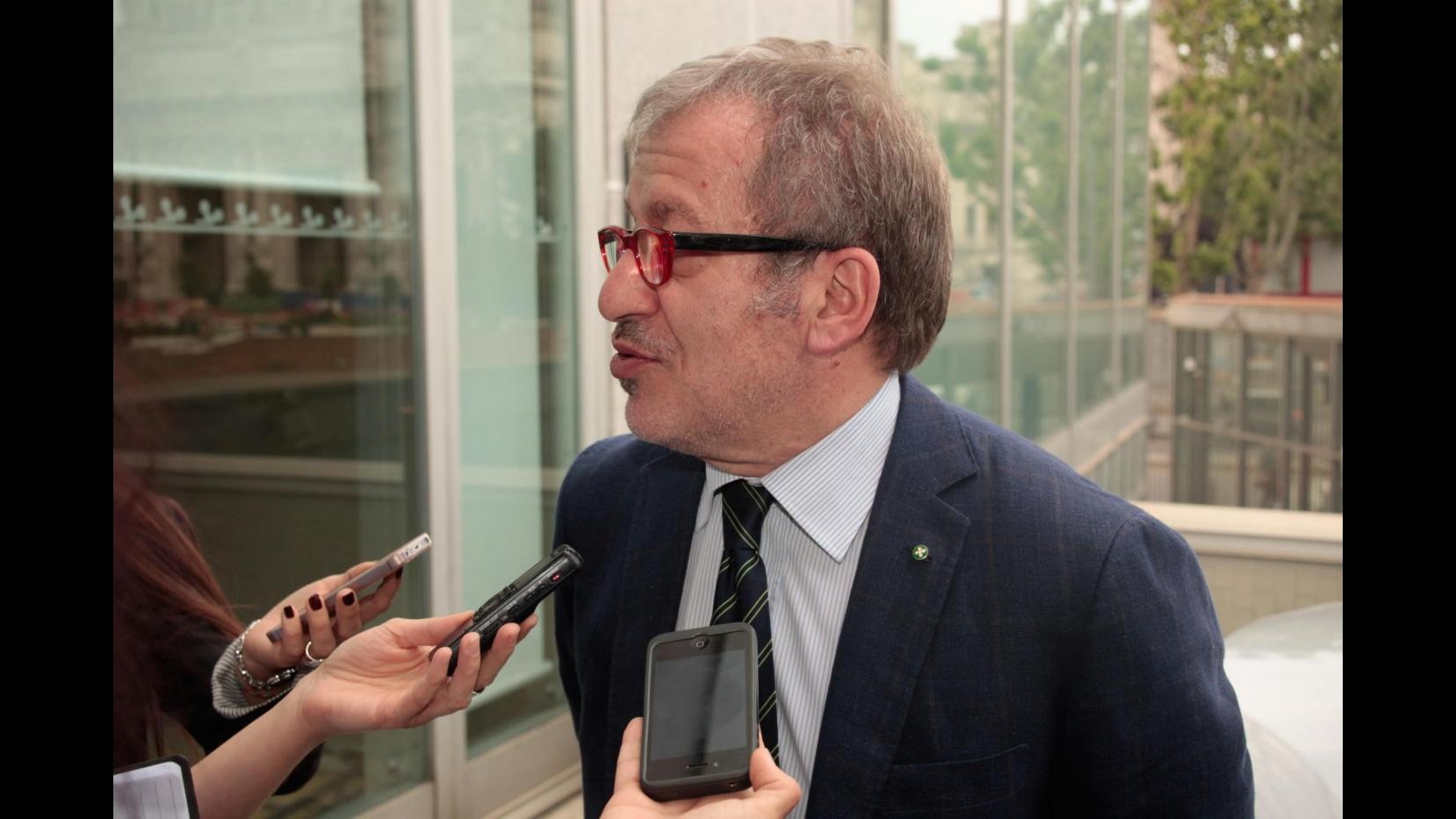 Bologna, inchiesta su scorta Biagi: Roberto Maroni in Procura
