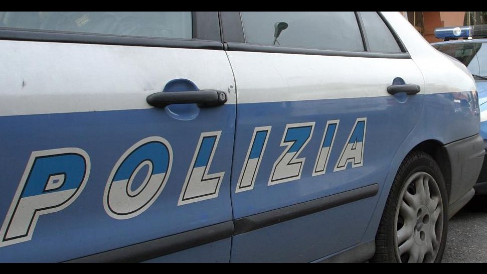 Taranto, violentano coetanea: fermati due 17enni