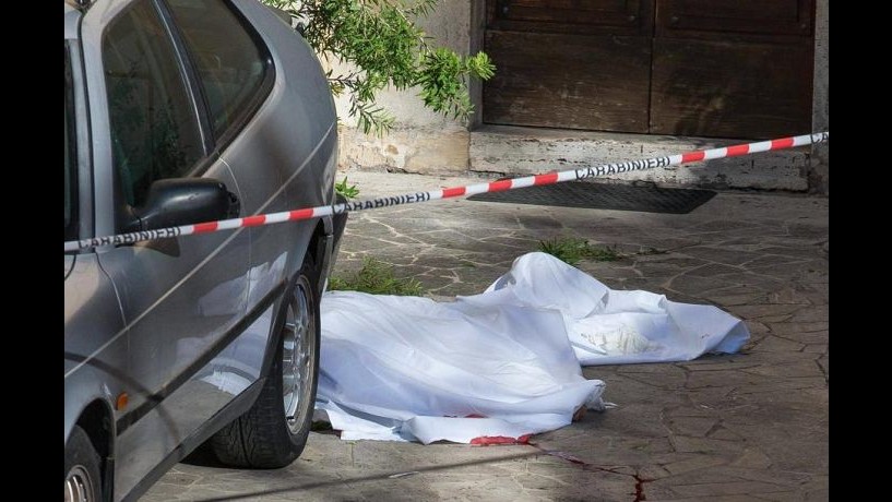 Milano, precipitano da settimo piano: morti ragazza e ragazzo