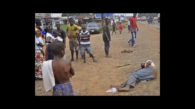 Ebola, morto 4° medico in Sierra Leone