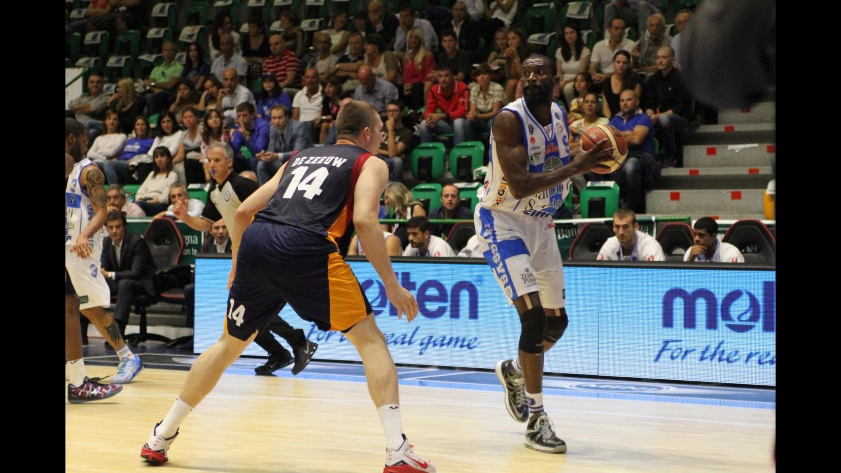 Basket, Supercoppa: Milano e Sassari in finale, Brindisi e Roma ko