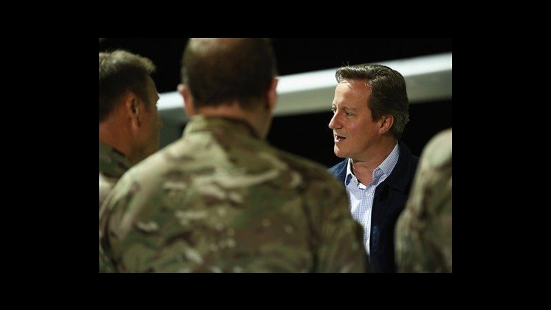 Afghanistan, Cameron in visita a sorpresa: incontra Ghani Ahmadzai