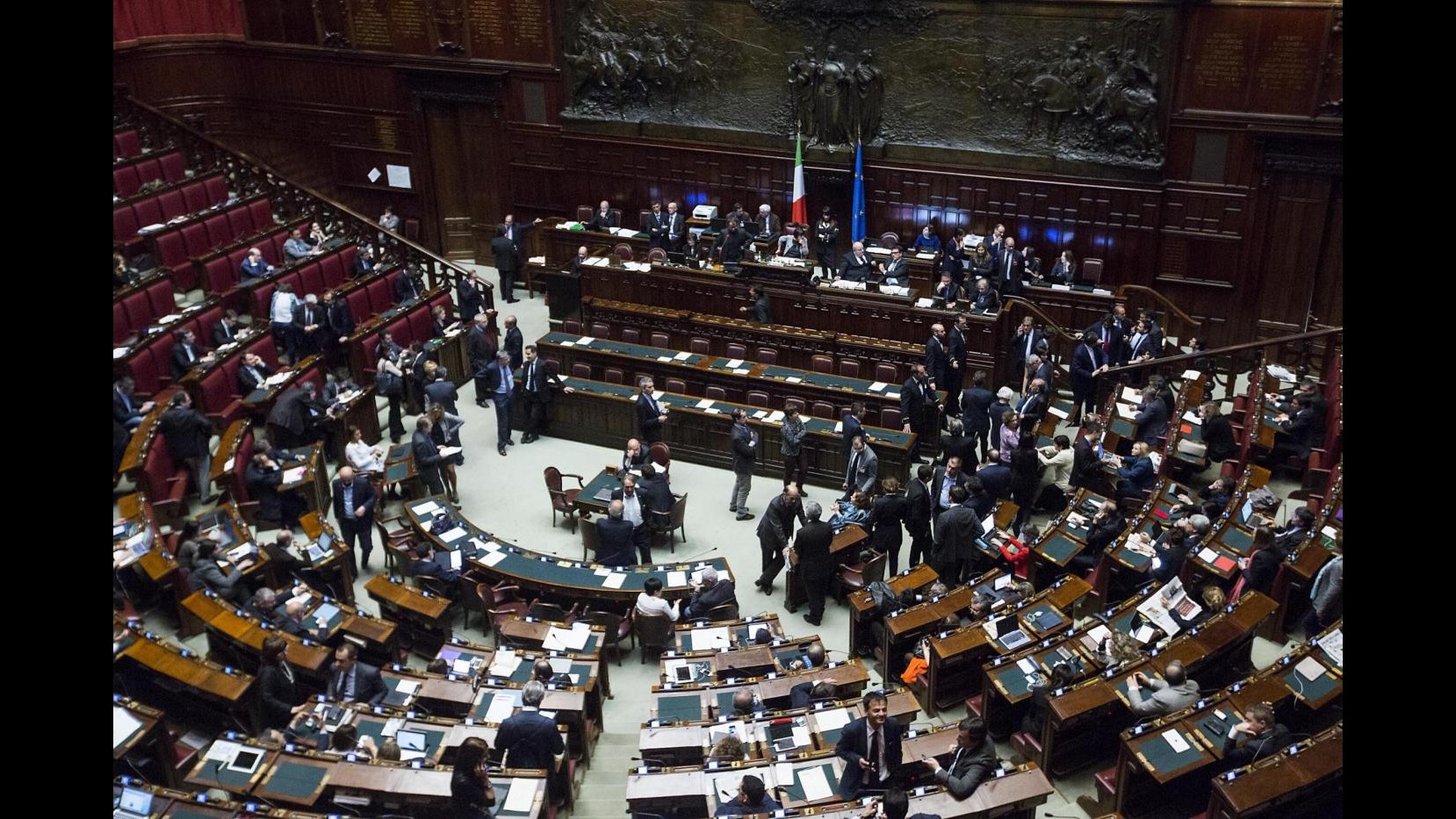 Camera, aula taglia discussione decreto stadi: Governo verso fiducia
