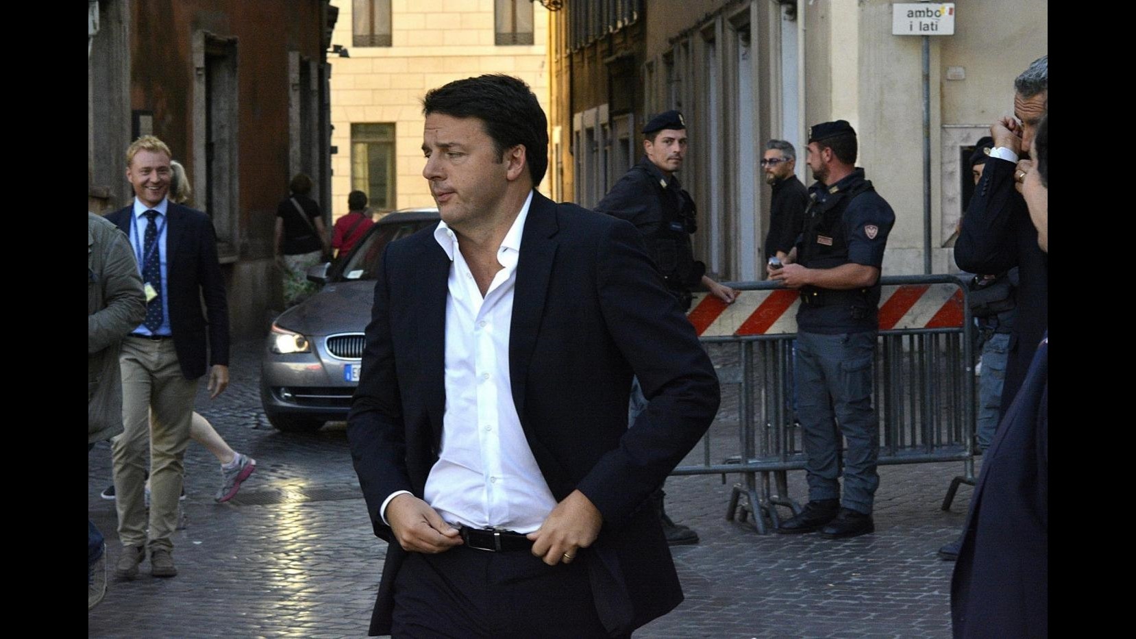 Lavoro, Renzi: Cgil in piazza? Noi alla Leopolda. E 1 mld per ammortizzatori in legge stabilità