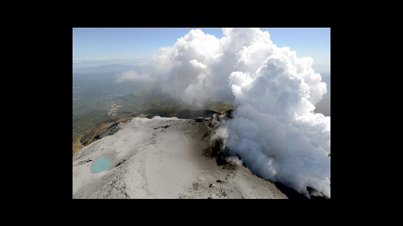 Giappone, attività sismica vicino vulcano Ontake: si teme nuova eruzione