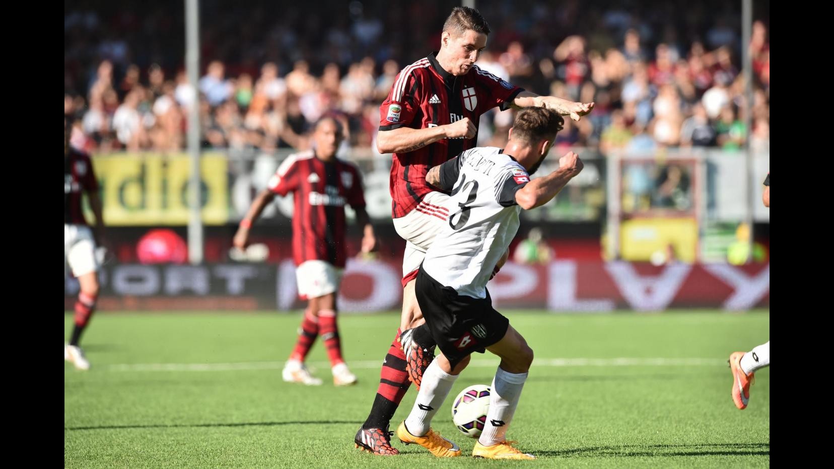Serie A, Milan non va oltre pari a Cesena: a Succi risponde Rami, espulso Zapata