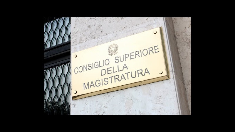 Giustizia, Costa: Subito legge su ingresso magistrati in politica