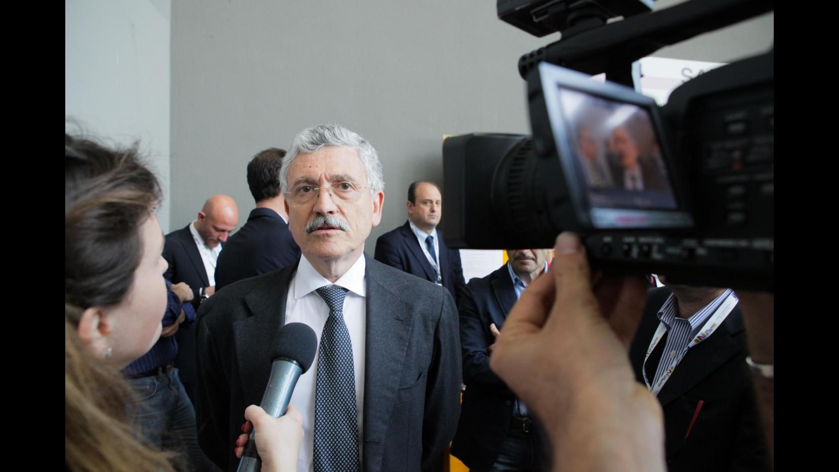 Ue, D’Alema: Europa non ‘cambia verso’ in mano ancora a conservatori