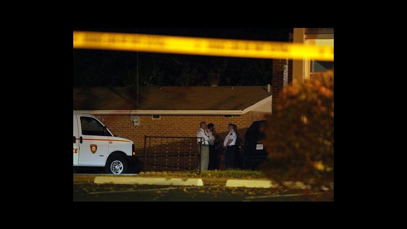 Usa, tensione a Ferguson: sparano a poliziotto, caccia a 2 sospettati