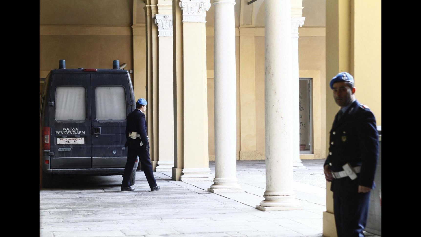 Piacenza, bimbo dimenticato morì in auto: prosciolto il papà