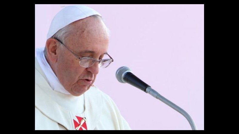 Vaticano, vescovo Paraguay rimosso scrive lettera e critica il Papa