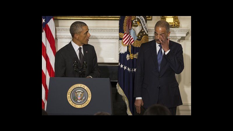 Usa, Obama accetta dimissioni Holder e loda suo impegno